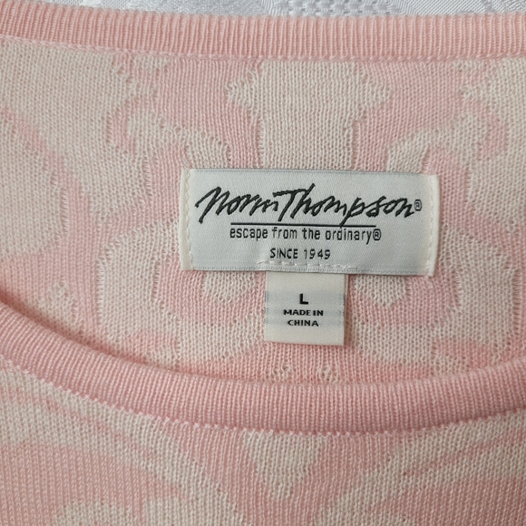 Norm Thompson Sweater (308) - Picture 9 of 10